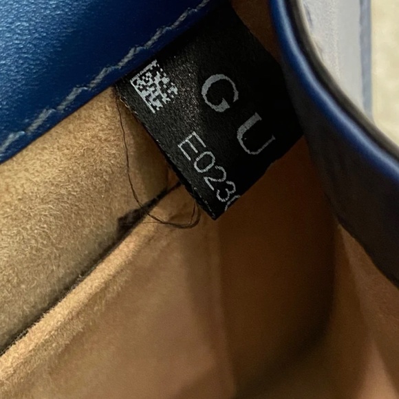 Authentic Gucci Sylvie Navy Blue - Picture 3 of 16